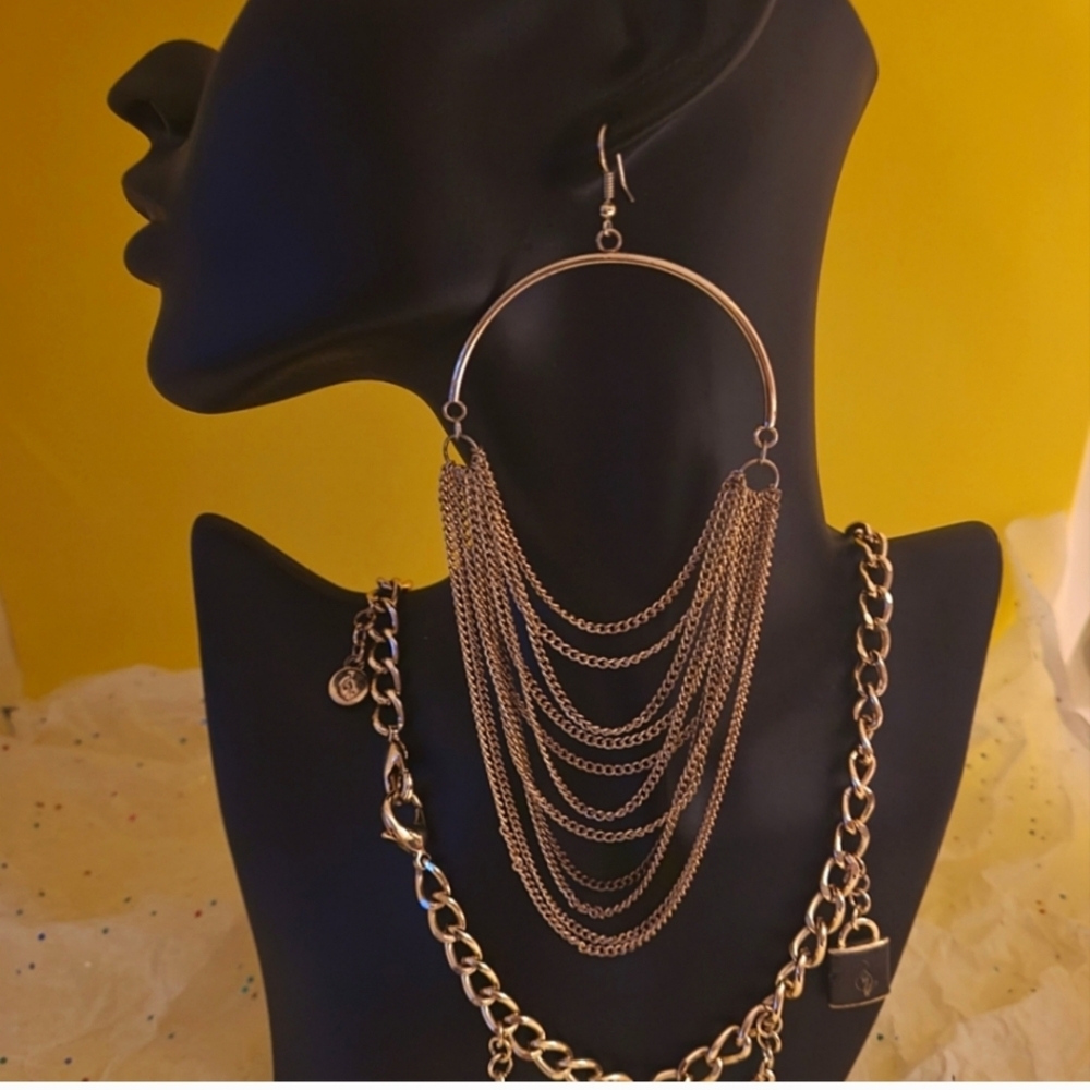 Chic Gold Chain Hoop Earrings